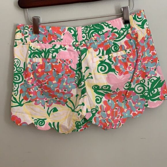 Lilly Pulitzer Butterfly Garden Scalloped Shorts - Picture 4 of 7